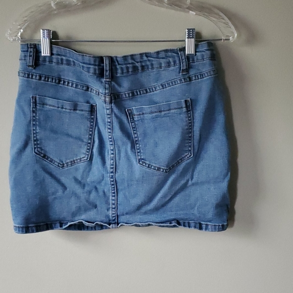 Denim mini skirt - Picture 2 of 2